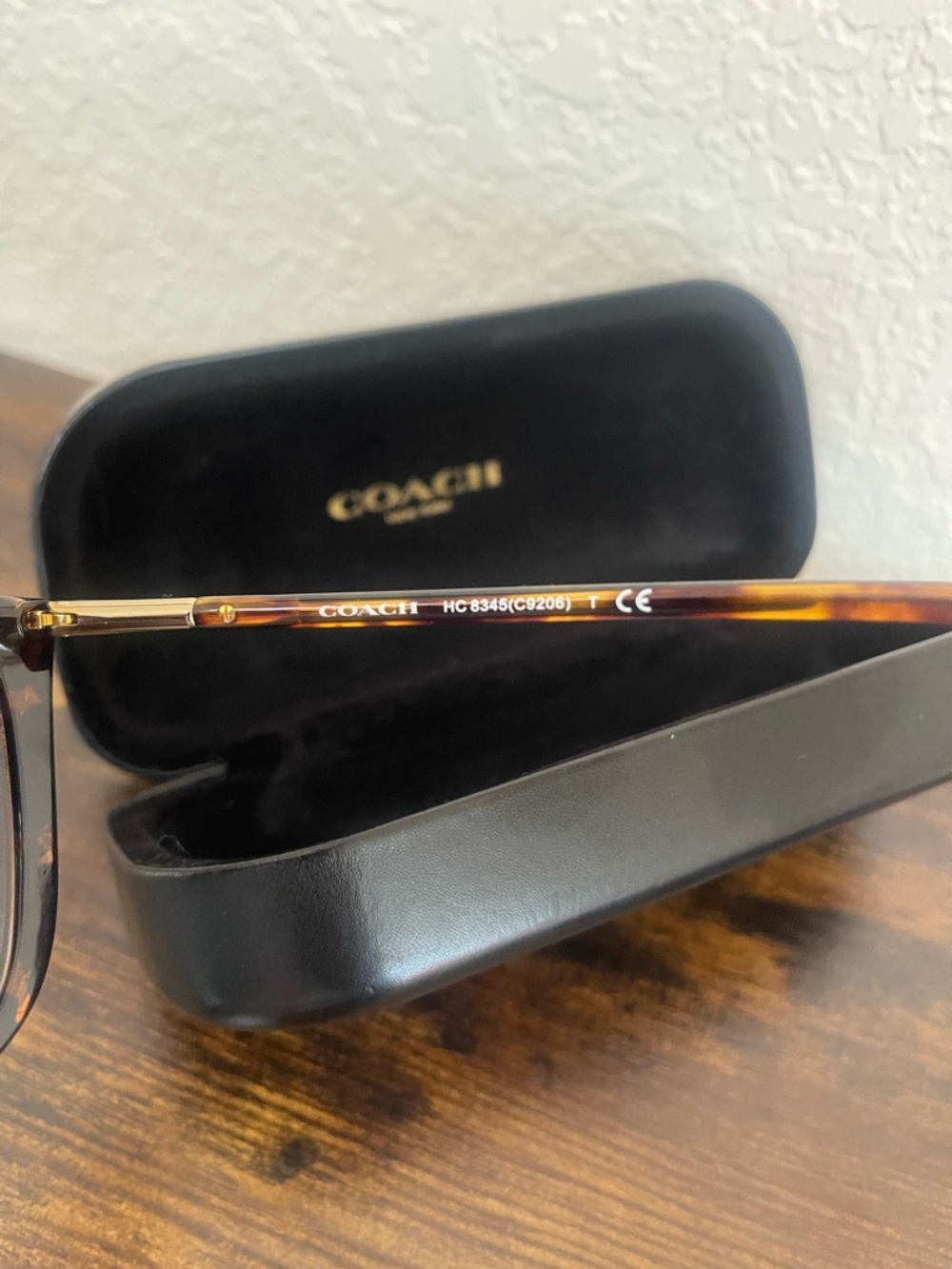Coach Black Cat-Eye Sunglasses with Protective Case - Picture 8 of 9